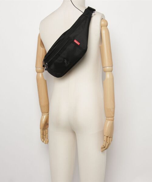 KANGOL(カンゴール)の「"06"≪KANGOL≫1ポケット ブランドロゴマーク ウエストバッグ(ボディバッグ/ウエストポーチ・メンズ・ブラック×ホワイト/ブラック×グレー・ONE SIZE)」の6枚目の写真