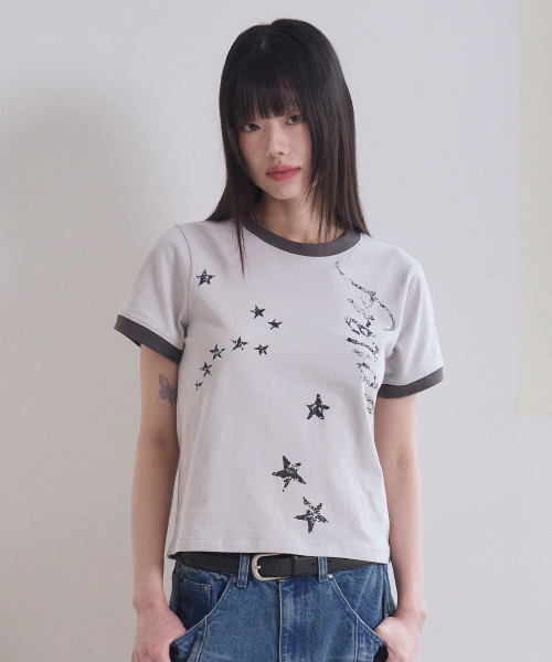 PRENDA(プレンダ)の「CRACK STAR LOGO CREWNECK TEE GRAY(Tシャツ/カットソー・レディース・その他・F)」の2枚目の写真