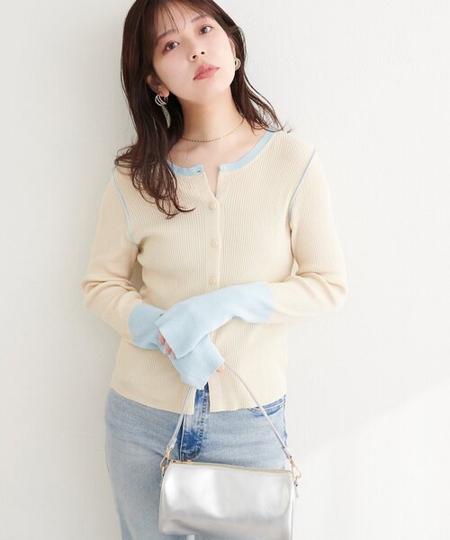 natural couture(ナチュラルクチュール)の「バイカラーリブニットカーデ(カーディガン/ボレロ・レディース・サックスブルー/ライトベージュ/ピンク/チャコールグレー・FREE)」の3枚目の写真