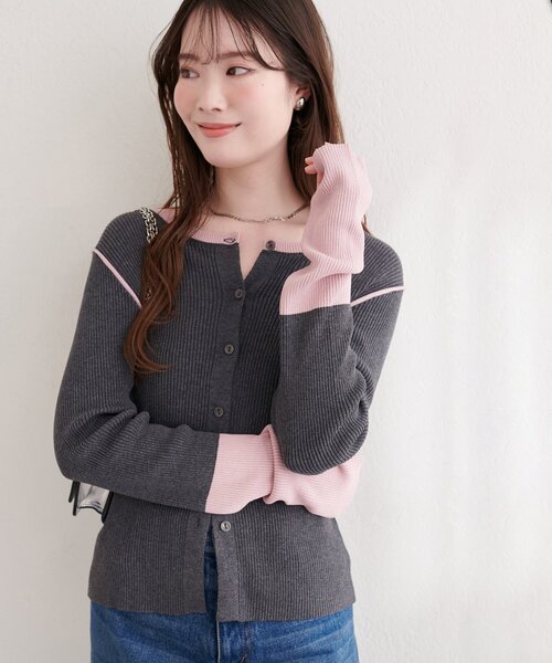 natural couture(ナチュラルクチュール)の「バイカラーリブニットカーデ(カーディガン/ボレロ・レディース・サックスブルー/ライトベージュ/ピンク/チャコールグレー・FREE)」の6枚目の写真