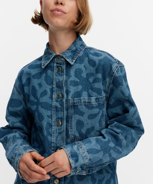 marimekko(マリメッコ)の「【Maridenim】 Vaihe Kukka / Shirt(シャツ/ブラウス・レディース・ネイビー・32/34/36/38/40)」の6枚目の写真