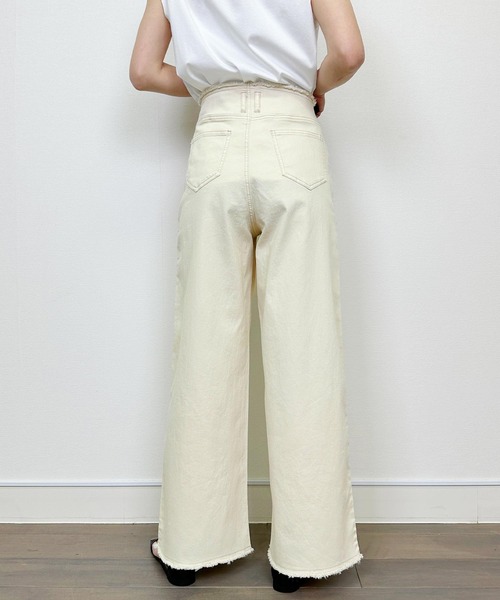 Lo-Fi（ローファイ）の「【WEB限定】9.5oz ハイウエストストレッチデニム（デニムパンツ・レディース・アイボリー/ライトブルー/ネイビー・M）」の6枚目の写真