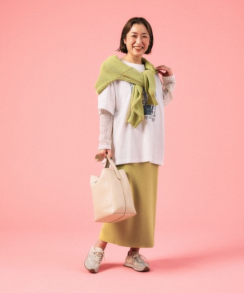 LEPSIM（レプシィム）の「袖レースレイヤード長袖T　645485（Tシャツ/カットソー・レディース・オフホワイト/チャコールグレー/ライトグレー・FREE）」の5枚目の写真