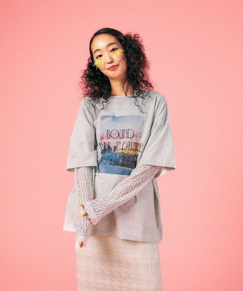 LEPSIM（レプシィム）の「袖レースレイヤード長袖T　645485（Tシャツ/カットソー・レディース・オフホワイト/チャコールグレー/ライトグレー・FREE）」の14枚目の写真