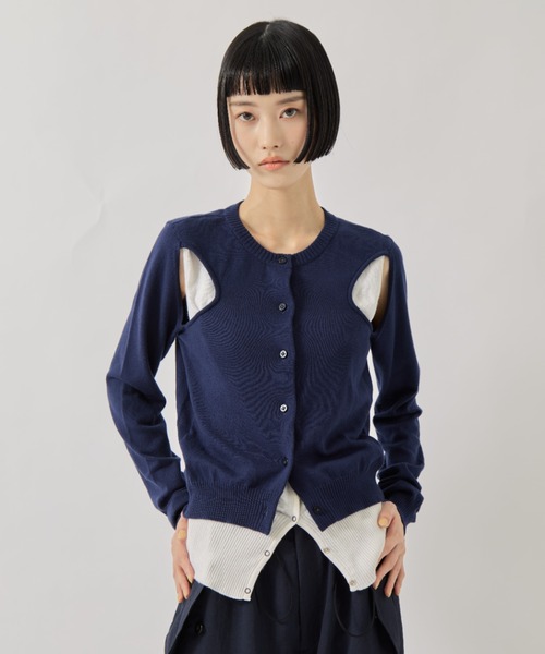 AKANE UTSUNOMIYA（アカネウツノミヤ）の「【AKANE UTSUNOMIYA/アカネウツノミヤ】SAP-FK02-1001/肩開きニットカーディガン（カーディガン/ボレロ・レディース・グレー/ネイビー・FREE）」の12枚目の写真