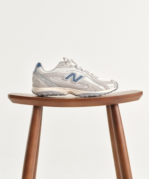 NEW BALANCE(ニューバランス)の「204L(スニーカー・レディース・ベージュ/グレー系その他・22.5cm/23.0cm/23.5cm/24.0cm/24.5cm/25.0cm/25.5cm/26.0cm/26.5cm/27.0cm/27.5cm/28.0cm/28.5cm/29.0cm)」の11枚目の写真