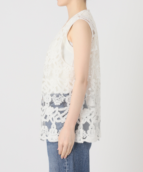 Spick & Span（スピックアンドスパン）の「《新色有り / 追加》コードエンブロイダリーチュールベスト（ベスト・レディース・ブラック/ホワイト・FREE）」の19枚目の写真