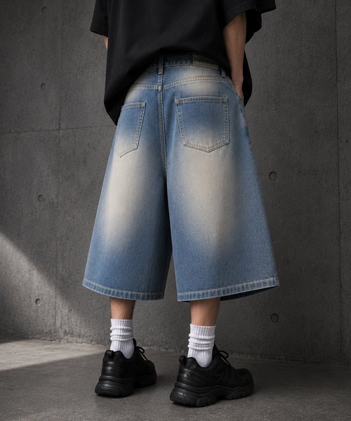 ８(eight)（エイト）の「加工デニムワイドショーツ（デニムパンツ・メンズ・ネイビー/ブルー/グレー・LARGE/MEDIUM/SMALL）」の3枚目の写真