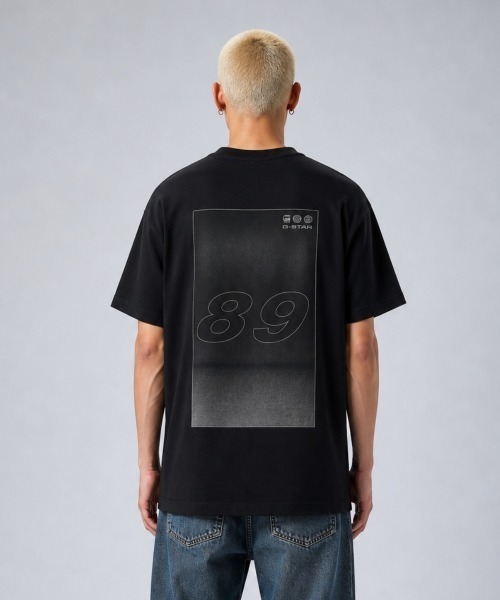 G-STAR(ジースター)の「Back Box 89 Print T-Shirt/バックボックスロゴプリントTシャツ(Tシャツ/カットソー・メンズ・ホワイト/ダークブラック・SMALL/MEDIUM/LARGE/X-LARGE/X-SMALL)」の2枚目の写真