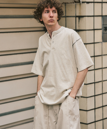 トーナルステッチ ヘンリーネックTシャツ