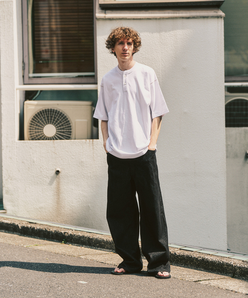 417 EDIFICE(フォーワンセブンエディフィス)の「トーナルステッチ ヘンリーネックTシャツ(Tシャツ/カットソー・メンズ・アイボリー/ブラック/ホワイト・LARGE/MEDIUM)」の6枚目の写真