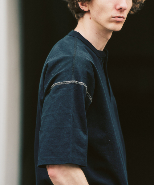 417 EDIFICE(フォーワンセブンエディフィス)の「トーナルステッチ ヘンリーネックTシャツ(Tシャツ/カットソー・メンズ・アイボリー/ブラック/ホワイト・LARGE/MEDIUM)」の13枚目の写真