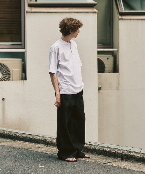 417 EDIFICE(フォーワンセブンエディフィス)の「トーナルステッチ ヘンリーネックTシャツ(Tシャツ/カットソー・メンズ・アイボリー/ブラック/ホワイト・LARGE/MEDIUM)」の15枚目の写真