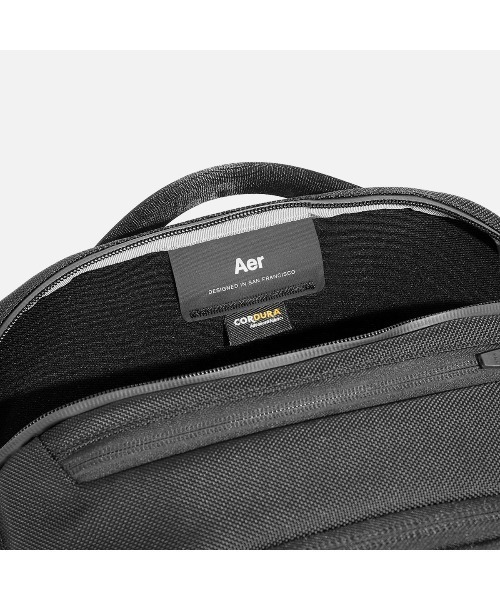 Aer(エアー)の「AER City Pack Pro 2 24L / AER-21064(バックパック/リュック・メンズ・ブラック・FREE)」の14枚目の写真