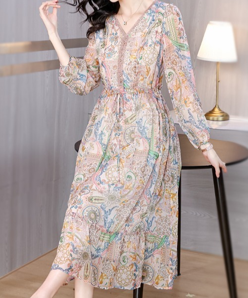 LUCPY(ラクピー)の「ペイズリープリントシフォンワンピース(ワンピース・レディース・ピンク・XX-LARGE/X-LARGE/LARGE/MEDIUM)」の4枚目の写真