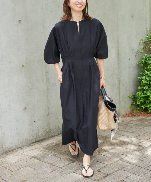 VERMEIL par iena(ヴェルメイユパーイエナ)の「《一部WEB限定》FLAXASA jewel ox ウエストシェイプワンピース(ワンピース・レディース・ネイビー/ブラウン/カーキ・40/38/36)」の3枚目の写真