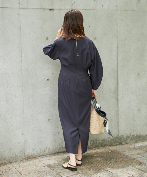 VERMEIL par iena(ヴェルメイユパーイエナ)の「《一部WEB限定》FLAXASA jewel ox ウエストシェイプワンピース(ワンピース・レディース・ネイビー/ブラウン/カーキ・40/38/36)」の19枚目の写真