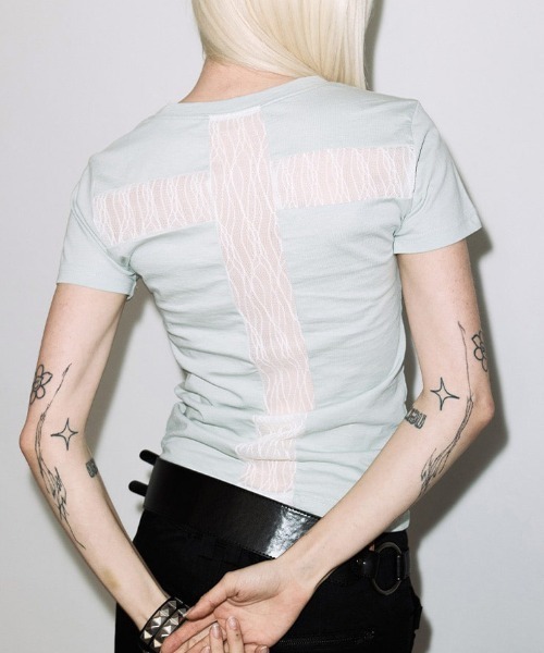 FANCY CLUB(ファンシークラブ)の「A'GEM/9 × .kom 『FANCY CLUB/ファンシークラブ』BACK CROSS TEE/バッククロスTシャツ(Tシャツ/カットソー・レディース・ホワイト/ライトグリーン/ブラック/イエロー/ピンク・FREE)」の15枚目の写真