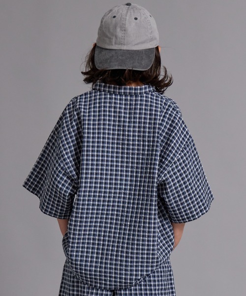 PAIRMANON STREET(ペアマノンストリート)の「【90-160cm】サッカーチェック オーバーサイズ 半袖シャツ【PAIRMANON STREET】(シャツ/ブラウス・キッズ・ブラック/ネイビー/ブラウン/グリーン・160/130/140/120/150/100/110/90)」の6枚目の写真