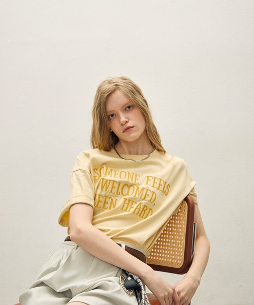 uchi.（ウチ）の「メッセージ刺繍 ロゴTシャツ（Tシャツ/カットソー・レディース・グレー/オフホワイト/ネイビー/イエロー・FREE）」の7枚目の写真
