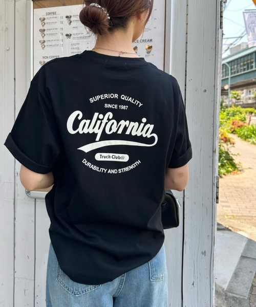 Eclat one(エクラワン)の「【ユニセックス】ゆるっとこなれ見え。Californiaバックプリント半袖ロゴTシャツ(Tシャツ/カットソー・レディース・ブルー/グレー/ホワイト/ブラック・FREE)」の14枚目の写真