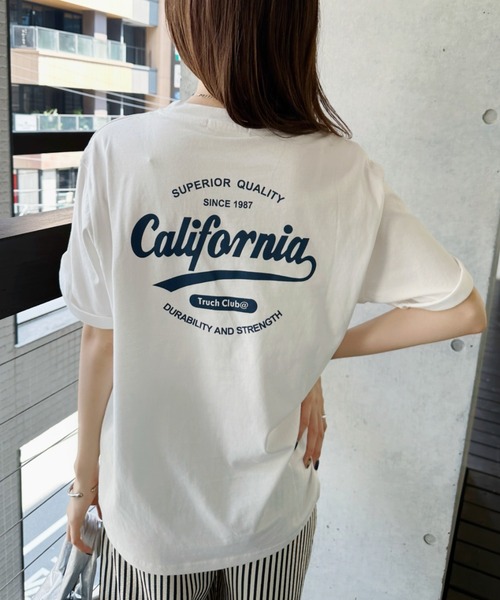 Eclat one(エクラワン)の「【ユニセックス】ゆるっとこなれ見え。Californiaバックプリント半袖ロゴTシャツ(Tシャツ/カットソー・レディース・ブルー/グレー/ホワイト/ブラック・FREE)」の11枚目の写真