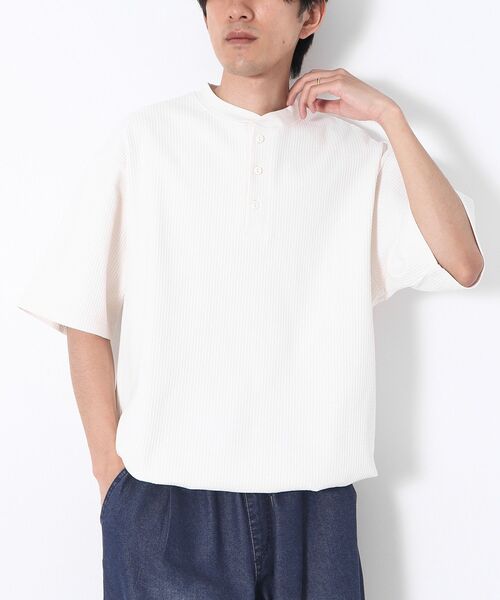CRAFT STANDARD BOUTIQUE(クラフトスタンダードブティック)の「吸水速乾 ヘンリーネック半袖T(Tシャツ/カットソー・メンズ・ブラック/ホワイト/チャコールグレー・M/L)」の1枚目の写真