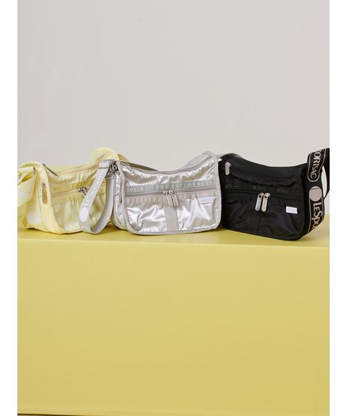 LeSportsac(レスポートサック)の「【SNIDEL×LeSportsac】SM EVERYDAY BAG MH(ショルダーバッグ・レディース・シルバー/イエロー/ブラック・F)」の6枚目の写真