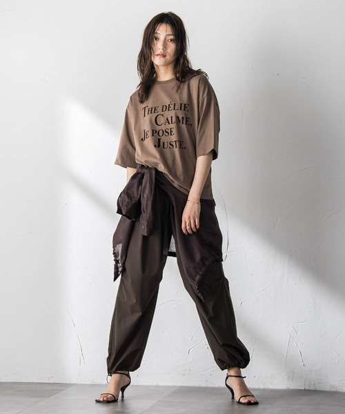MAYSON GREY(メイソングレイ)の「撥水ベルト付きパラシュートパンツ(その他パンツ・レディース・ブラウン/ブラック/ホワイト・M)」の20枚目の写真