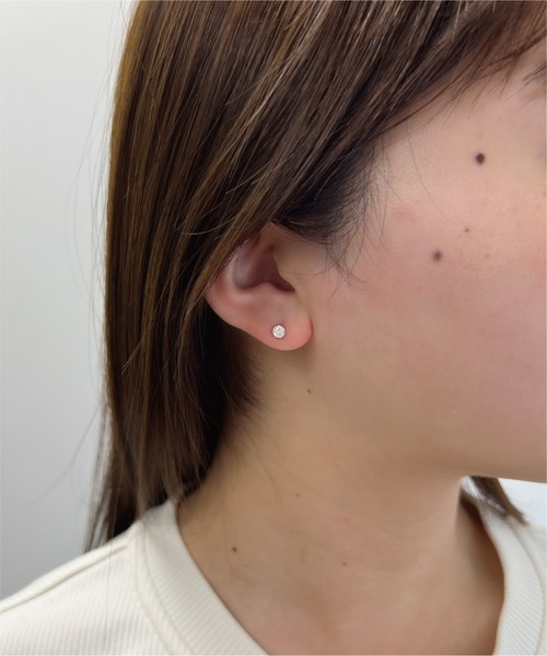 festaria bijou SOPHIA(フェスタリアビジュソフィア)の「K10PG キュービックジルコニア ピアス(ピアス(両耳用)・レディース・ピンクゴールド・ONE SIZE)」の4枚目の写真