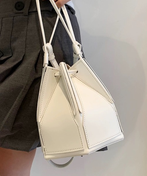 ampm（エーエムピーエム）の「2WAY ショルダーバッグ ハンドバッグ  巾着バッグ（ショルダーバッグ・レディース・ブラック/ホワイト・FREE）」の20枚目の写真