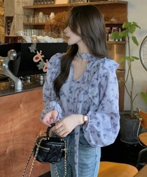 チョーカーデザイン フリルスリーブ 花柄シフォンブラウス