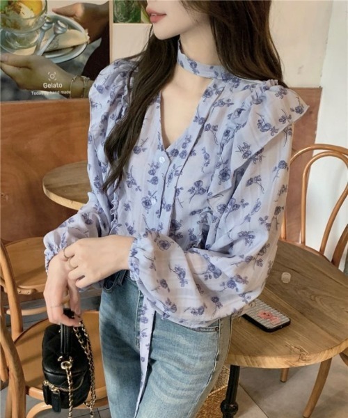 Ritzy(リッツィー)の「チョーカーデザイン フリルスリーブ 花柄シフォンブラウス(シャツ/ブラウス・レディース・ベージュ/ブルー・FREE)」の15枚目の写真