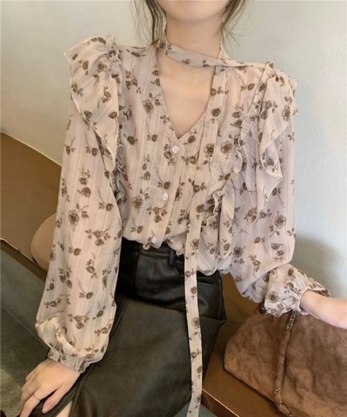 Ritzy(リッツィー)の「チョーカーデザイン フリルスリーブ 花柄シフォンブラウス(シャツ/ブラウス・レディース・ベージュ/ブルー・FREE)」の21枚目の写真