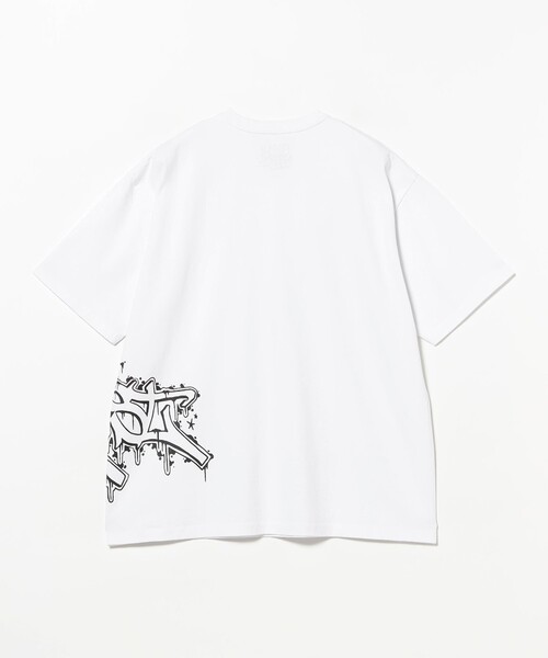 BEAMS T（ビームスティー）の「Elijah Maura / T-shirt②（Tシャツ/カットソー・メンズ・ホワイト・L/M/XL/S）」の7枚目の写真
