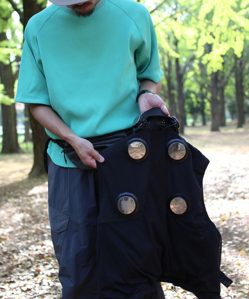 Snow Peak（スノーピーク）の「Snow Peak / Peltier Cooling Device Vest ペルチェ冷却ベスト ファン付き ハイブリッドベスト（ベスト・メンズ・ブラック・2/1）」の18枚目の写真
