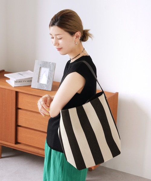 reca(レカ)の「ストライプバケツバッグ(ショルダーバッグ・レディース・ホワイト系その他・ONE SIZE)」の3枚目の写真