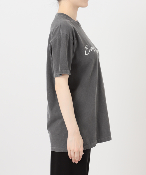 Deuxieme Classe(ドゥーズィエムクラス)の「UNIFORM Tシャツ(Tシャツ/カットソー・レディース・ホワイト/チャコールグレー・FREE)」の19枚目の写真
