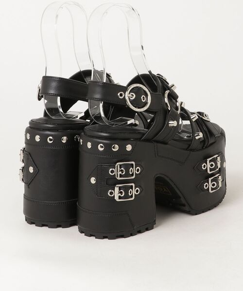 YOSUKE(ヨースケ)の「ヨースケYOSUKEウィメンズ厚底スプリットソールハトメベルティッドスタッズサンダル4460132(サンダル・レディース・ガンメタ/ブラック/ホワイト/ブラック×パープル・LL/L/M/S)」の5枚目の写真