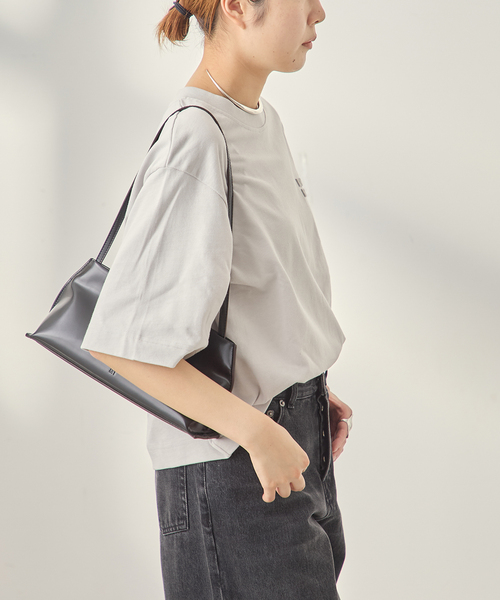 BAUM UND PFERDGARTEN（バウムウンドヘルガーデン）の「BAUM UND PFERDGARTEN/バウム ウンド ヘルガーデン JIANA 24856 Tシャツ（Tシャツ/カットソー・レディース・グレー・SMALL）」の4枚目の写真