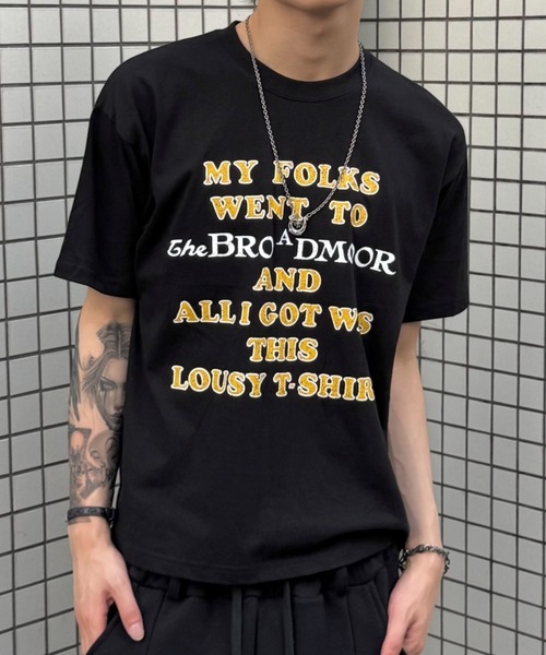 Chikashitsu +(チカシツプラス)の「【Chikashitsu +】college message t-shirt (3color) / 【チカシツプラス】カレッジロゴメッセージプリント半袖Tシャツ(Tシャツ/カットソー・メンズ・ブラック/ホワイト/グレー・ONE SIZE)」の1枚目の写真