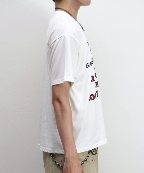 Chikashitsu +(チカシツプラス)の「【Chikashitsu +】college message t-shirt (3color) / 【チカシツプラス】カレッジロゴメッセージプリント半袖Tシャツ(Tシャツ/カットソー・メンズ・ブラック/ホワイト/グレー・ONE SIZE)」の6枚目の写真