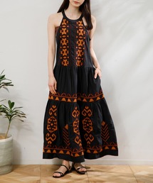 幾何学柄刺繍ワンピース