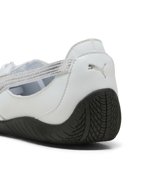 PUMA（プーマ）の「PUMA プーマ ウィメンズ スピードキャット バレエ ノヴァ メタリック スニ（スニーカー・レディース・ホワイト×ブラック/ブラック×シルバー・22.0cm/24.0cm/22.5cm/23.5cm/23.0cm/24.5cm/26.0cm/25.5cm/25.0cm）」の6枚目の写真