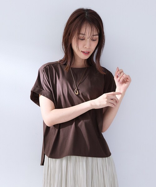 UNTITLED(アンタイトル)の「【洗える】ボートネックドルマンスリーブプルオーバー(Tシャツ/カットソー・レディース・ブラウン系その他/ブラック/レッド系1・02)」の3枚目の写真