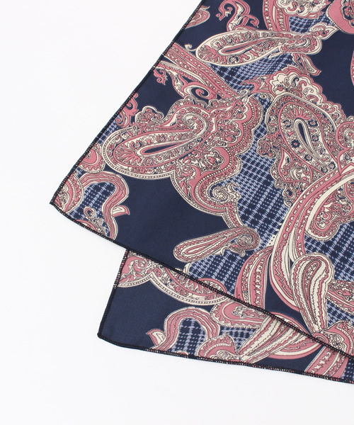 Chico（チコ）の「ペイズリースカーフ（バンダナ/スカーフ・レディース・ネイビー/ホワイト/レッド・FREE）」の4枚目の写真