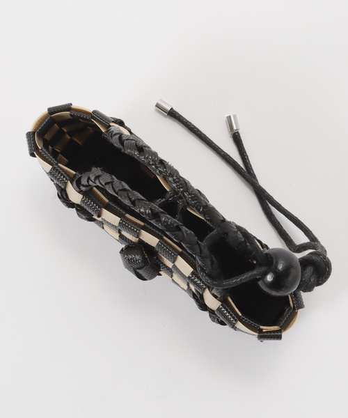 Spick & Span(スピックアンドスパン)の「NHE / ニエ Ngang keychain LIP CASE(その他小物・レディース・ブラック/ブラック系その他/ホワイト系その他・FREE)」の7枚目の写真