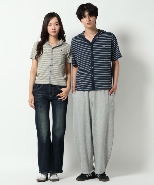 ALAND(エーランド)の「【UNISEX】ALAND/ボーダーフード半袖カーデ(カーディガン/ボレロ・レディース・ネイビー/ブラック/グレー・SMALL/LARGE)」の4枚目の写真