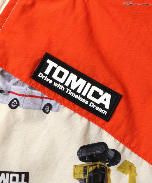 BIT'Z(ビッツ)の「TOMICA総柄ウインドブレーカー(ナイロンジャケット・キッズ・ネイビー/キナリ・100/95/90/80/120/110)」の6枚目の写真