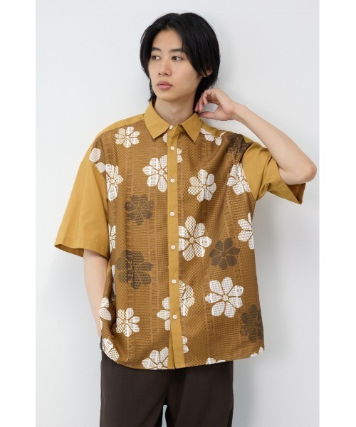 RODEO CROWNS WIDE BOWL(ロデオクラウンズワイドボウル)の「COOLMAX(R)ファブリック製・フラワーレースシャツ(シャツ/ブラウス・メンズ・ホワイト/マスタード/ダークネイビー・LARGE/MEDIUM)」の3枚目の写真
